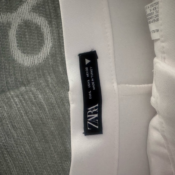 Zara High Waisted White Skort- L - Picture 4 of 4